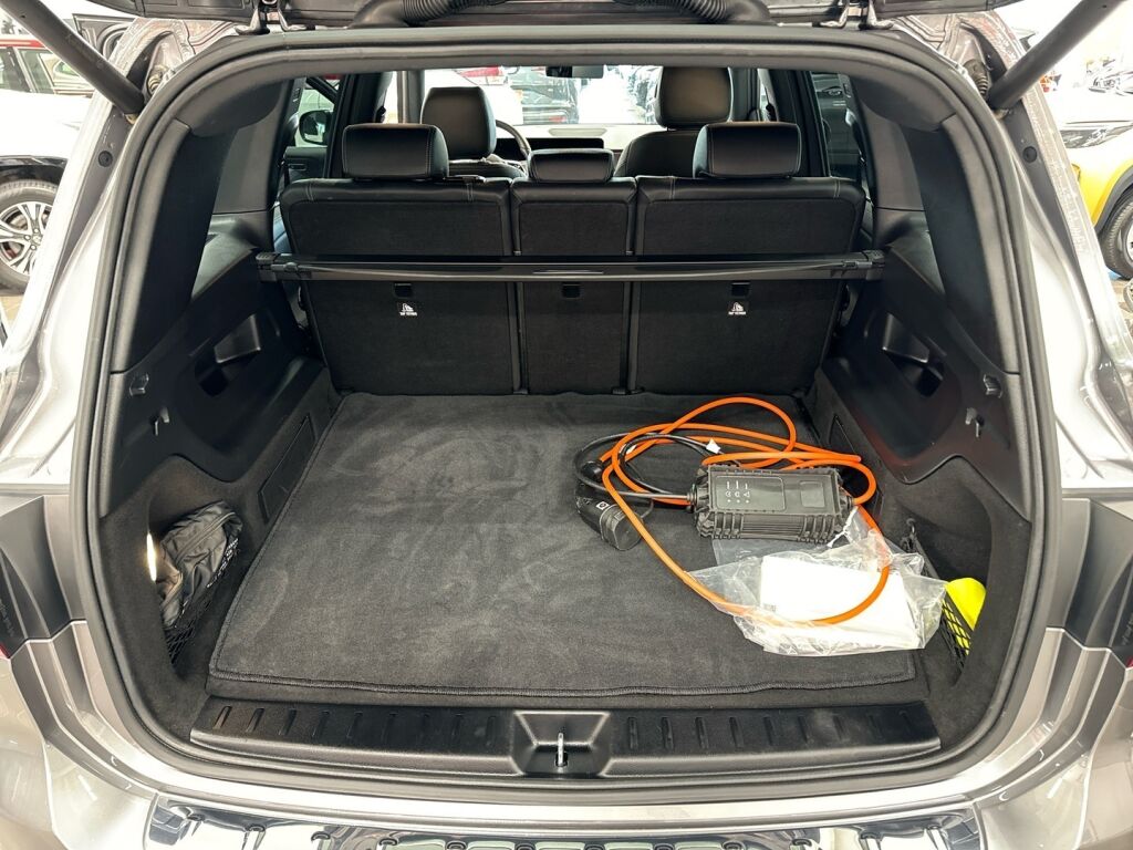 Mercedes-Benz EQB 2022 Harmaa