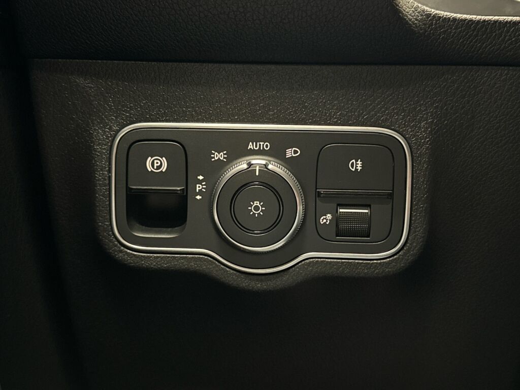 Mercedes-Benz EQB 2022 Harmaa