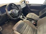 Volkswagen Golf 2018 Valkoinen