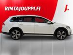 Volkswagen Golf 2018 Valkoinen
