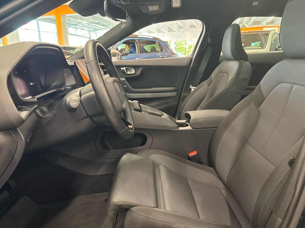 Polestar 2 2021 Musta