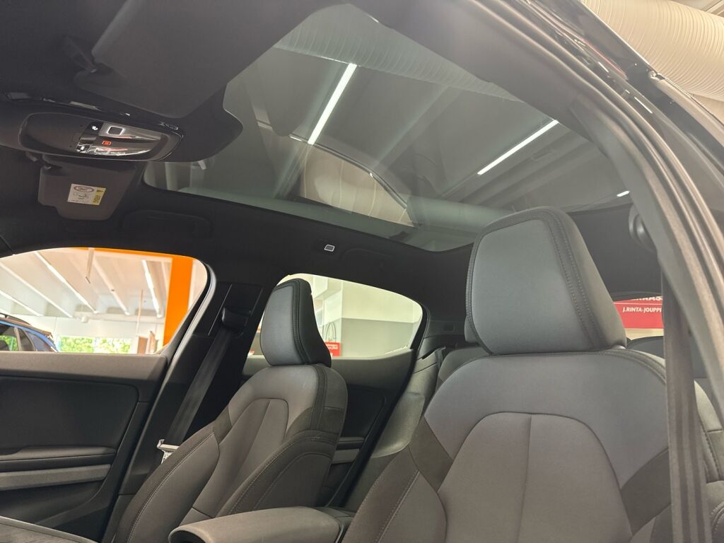 Polestar 2 2021 Musta