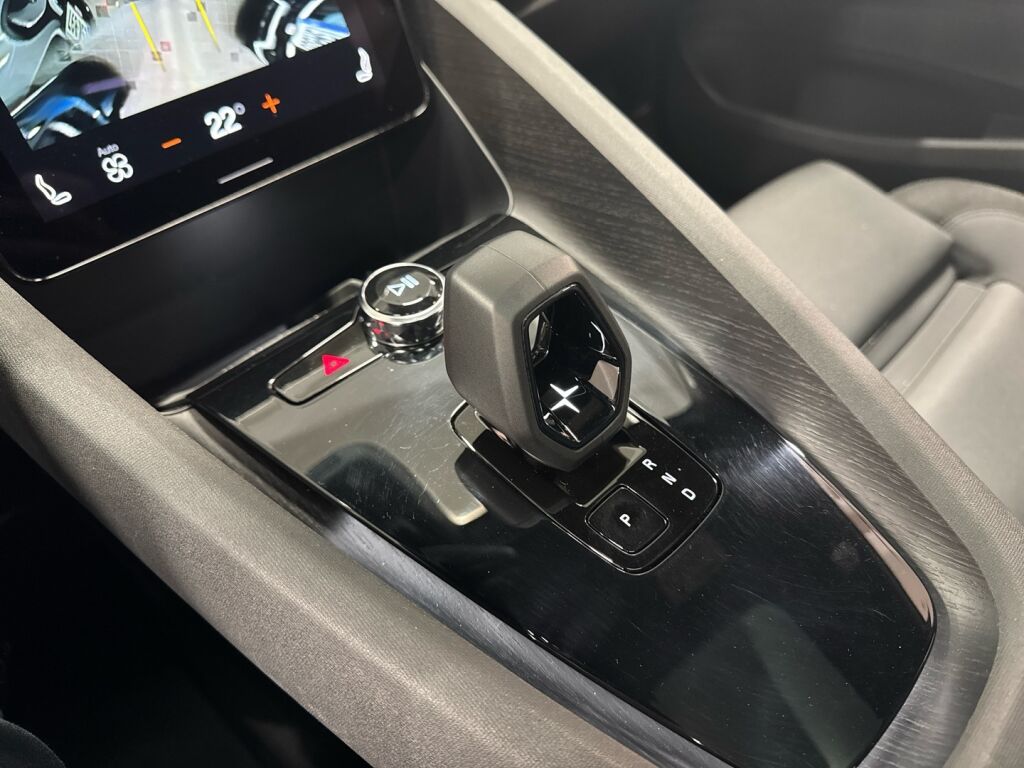 Polestar 2 2021 Musta