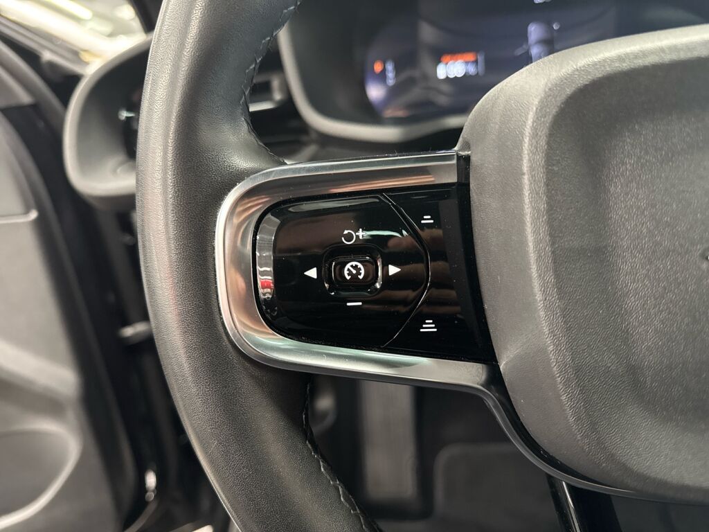 Polestar 2 2021 Musta