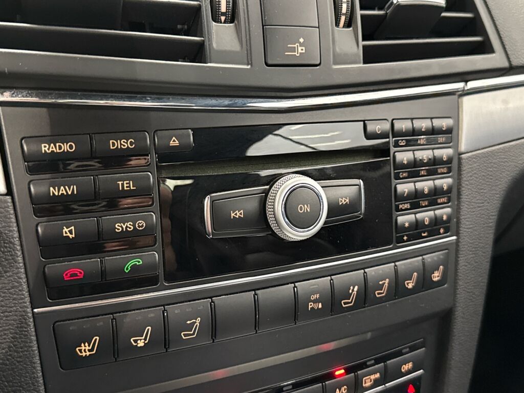 Mercedes-Benz E 2011 Valkoinen