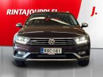 Volkswagen Passat 2017 Punainen