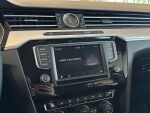 Volkswagen Passat 2017 Punainen