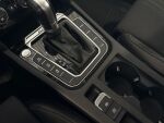 Volkswagen Passat 2017 Punainen