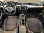 Volkswagen Passat 2017 Punainen