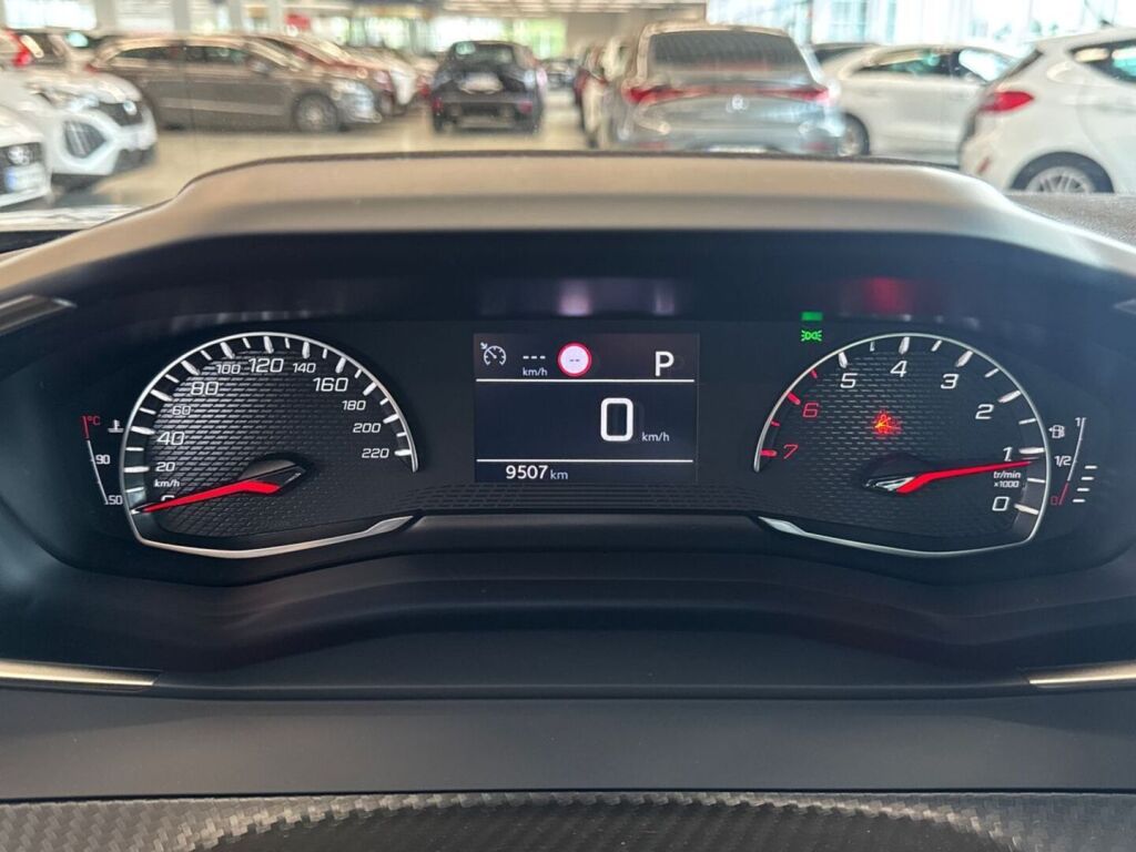 Peugeot 2008 2024 Metallinhohto Harmaa