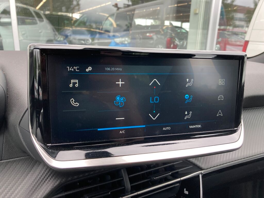 Peugeot 2008 2024 Musta