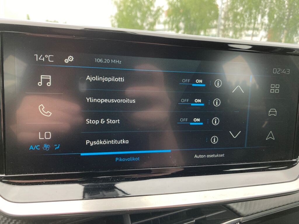 Peugeot 2008 2024 Musta