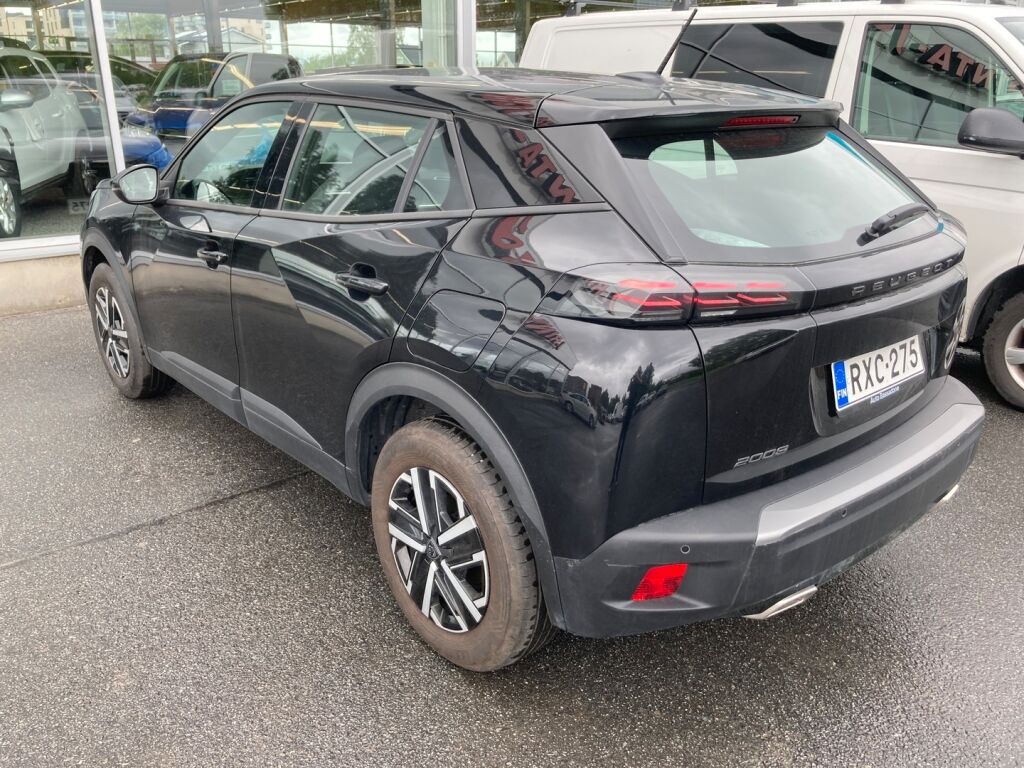 Peugeot 2008 2024 Musta