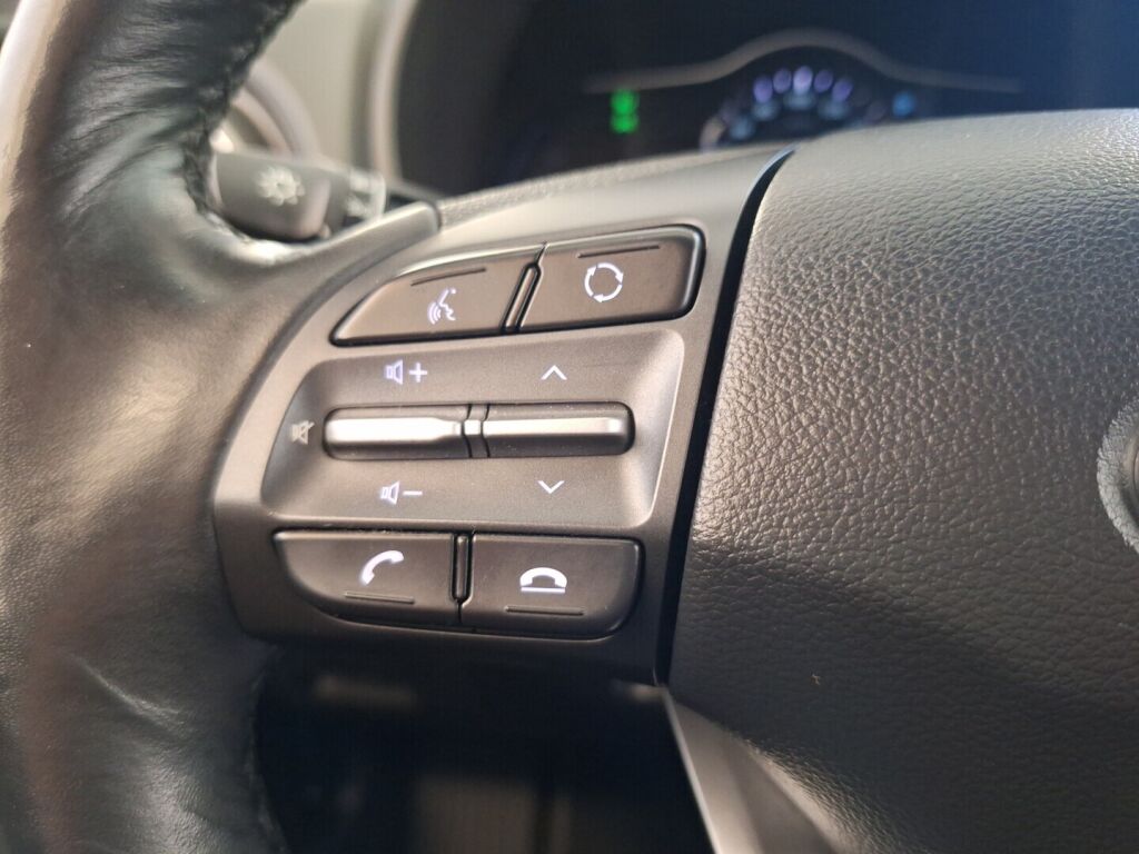 Hyundai KONA 2019 Punainen