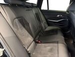 BMW 330 2021 Musta
