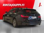 BMW 330 2021 Musta