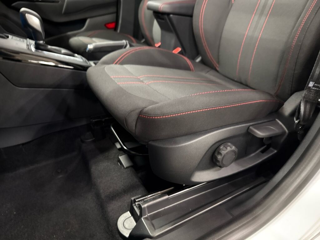 Ford Puma 2025 Valkoinen