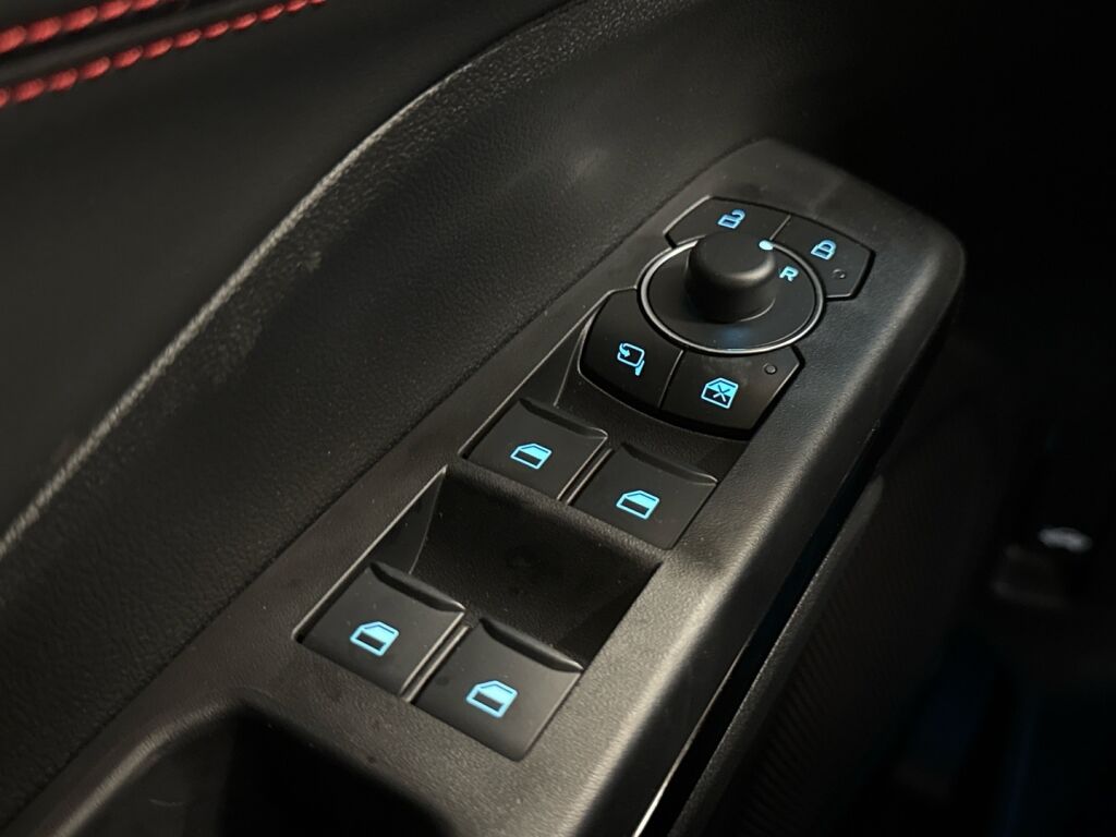 Ford Puma 2025 Valkoinen