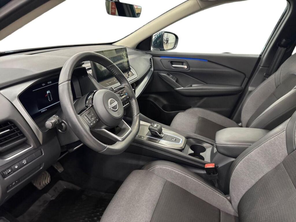 Nissan Qashqai 2024 Vihreä