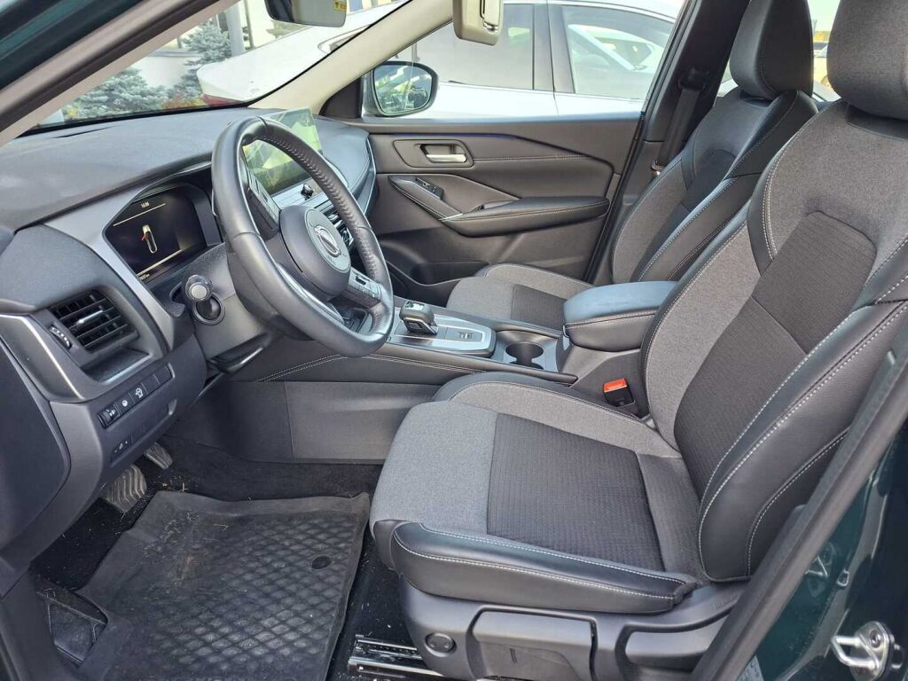 Nissan Qashqai 2024 Vihreä