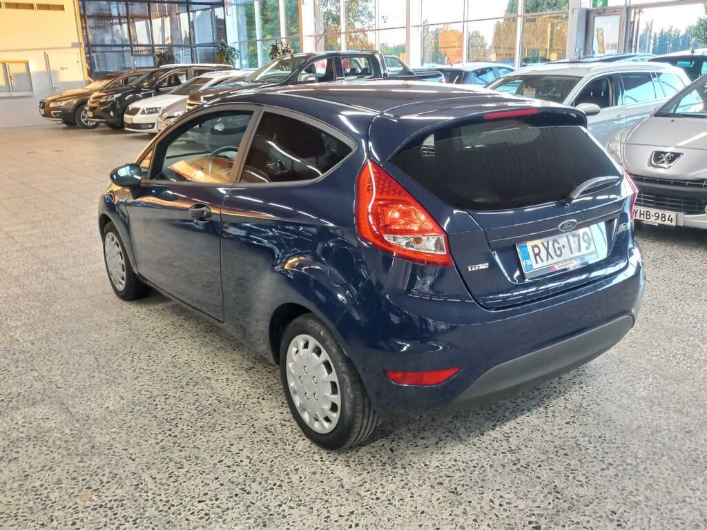 Ford Fiesta 2010 Sininen