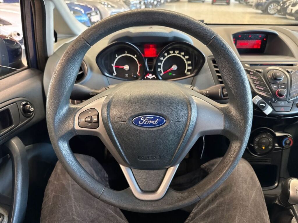Ford Fiesta 2010 Sininen