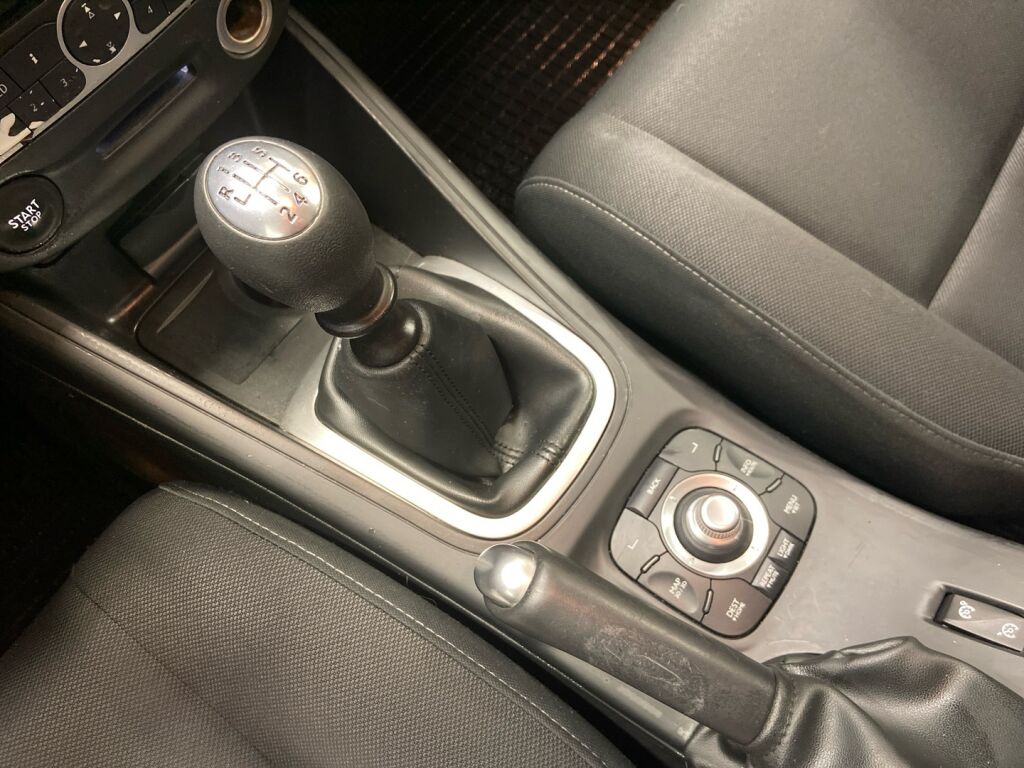 Renault Megane 2010 Musta