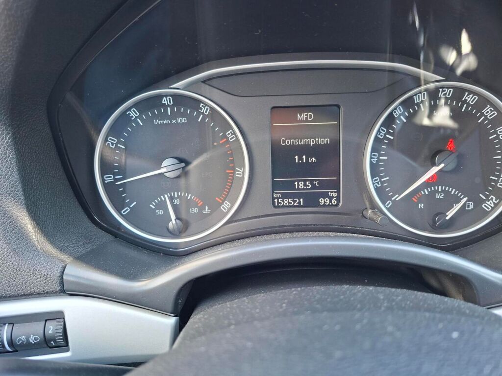 Skoda Octavia 2010 Valkoinen
