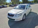 Skoda Octavia 2010 Valkoinen