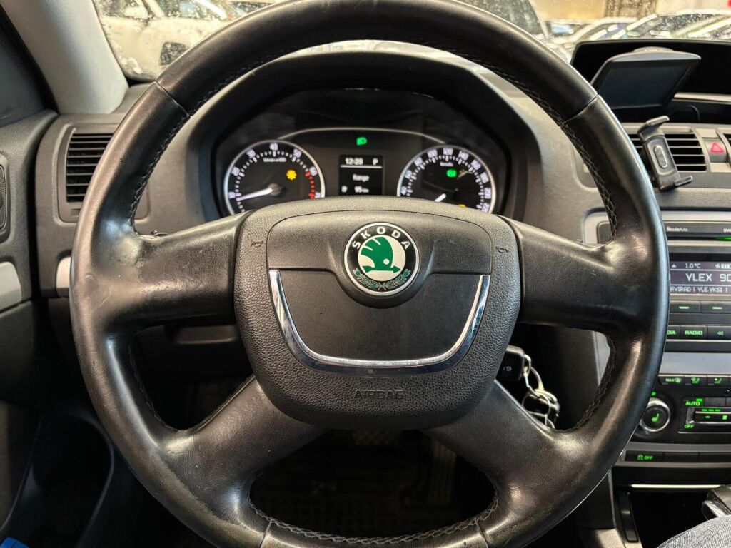 Skoda Octavia 2010 Harmaa