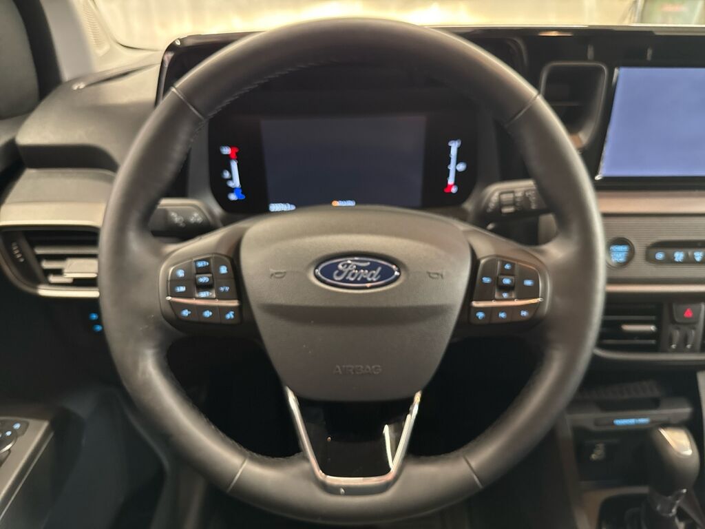 Ford Transit Courier 2024 Musta