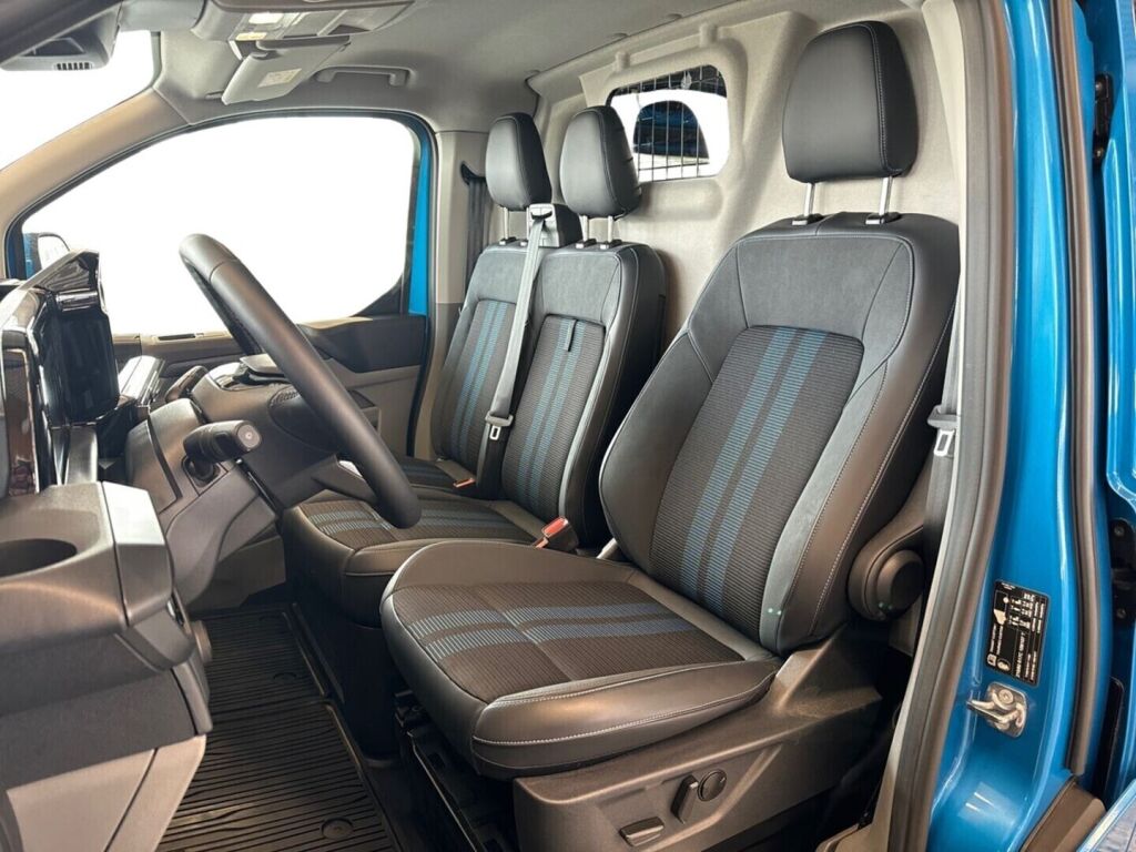 Ford Transit Custom 2024 Digital Aqua Blue