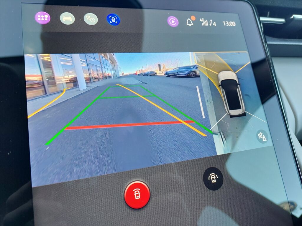 Ford Explorer 2024 Punainen