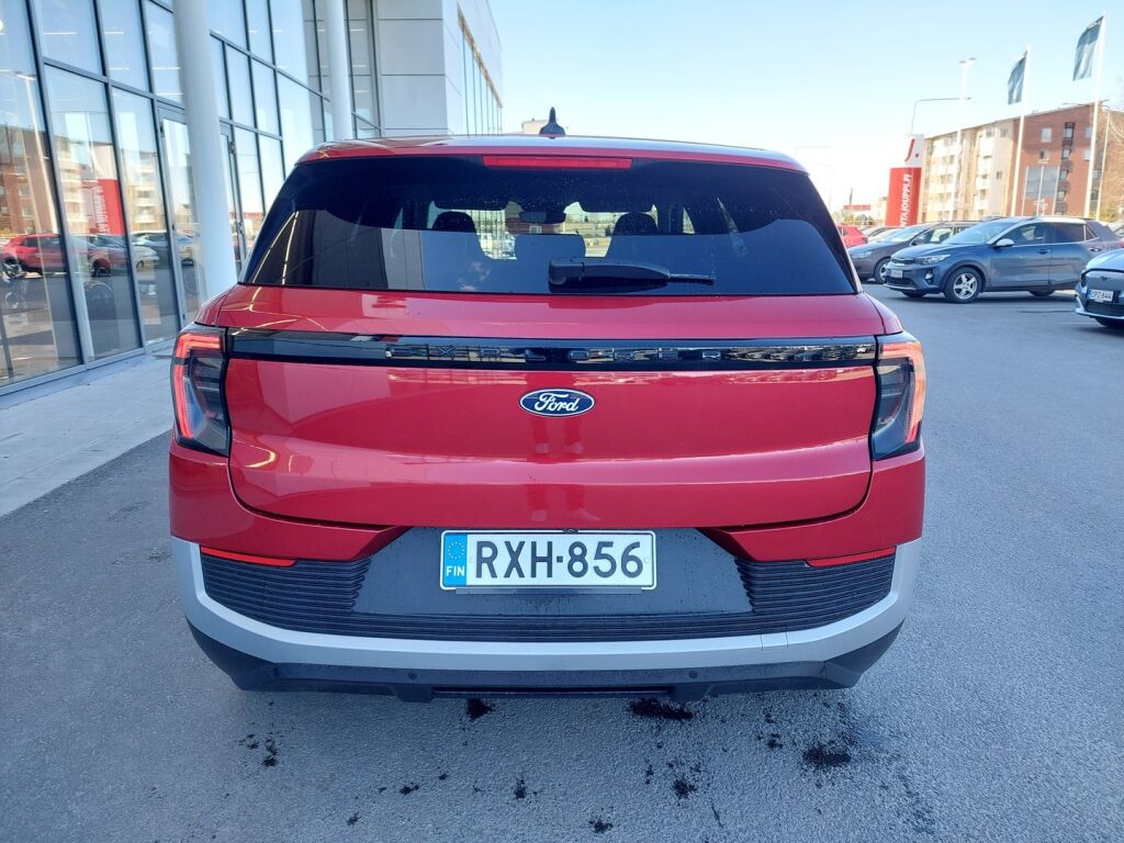 Ford Explorer 2024 Punainen