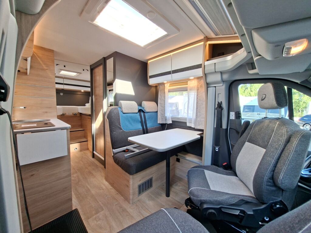 Dethleffs Globebus Go T45 2025 Valkoinen