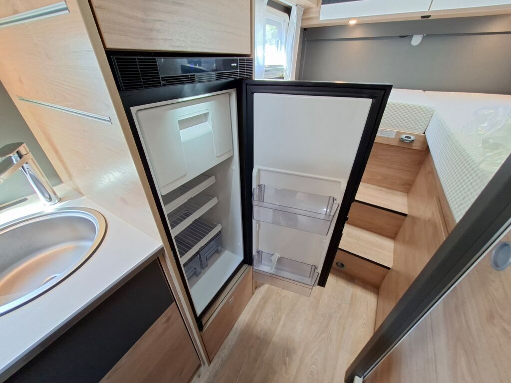 Dethleffs Globebus Go T45 2025 Valkoinen