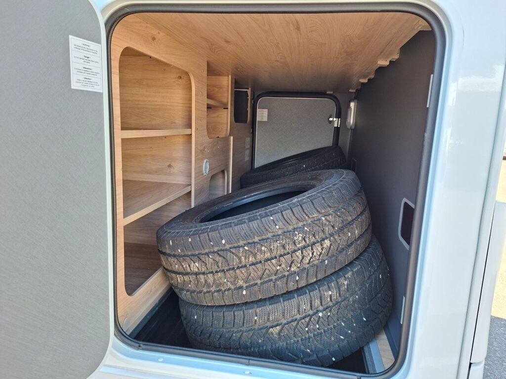 Dethleffs Globebus Go T45 2025 Valkoinen
