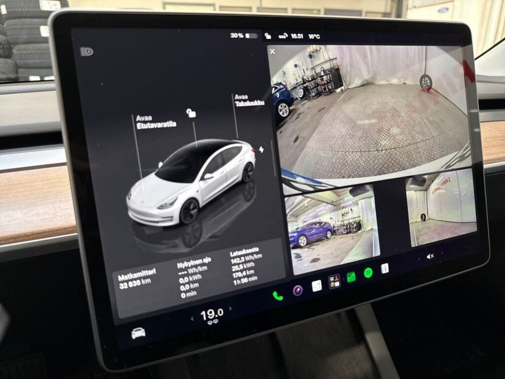 Tesla Model 3 2022 Valkoinen