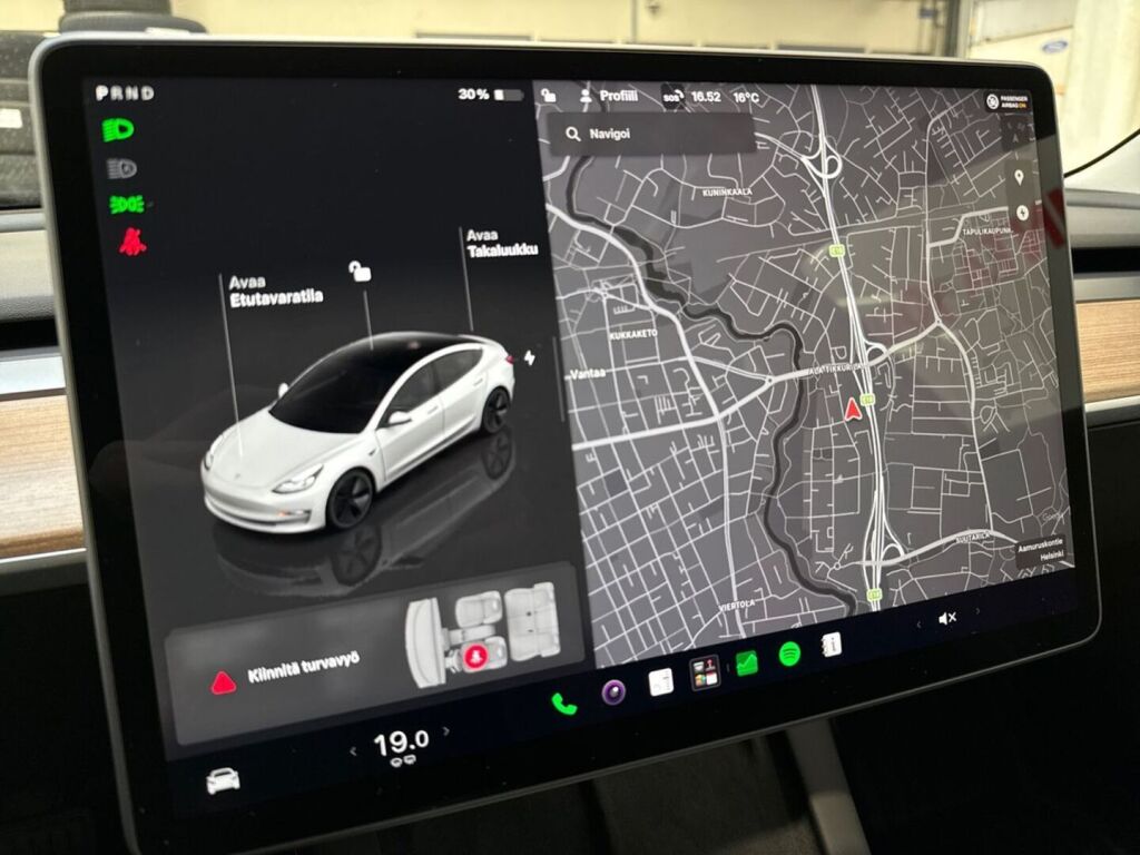 Tesla Model 3 2022 Valkoinen