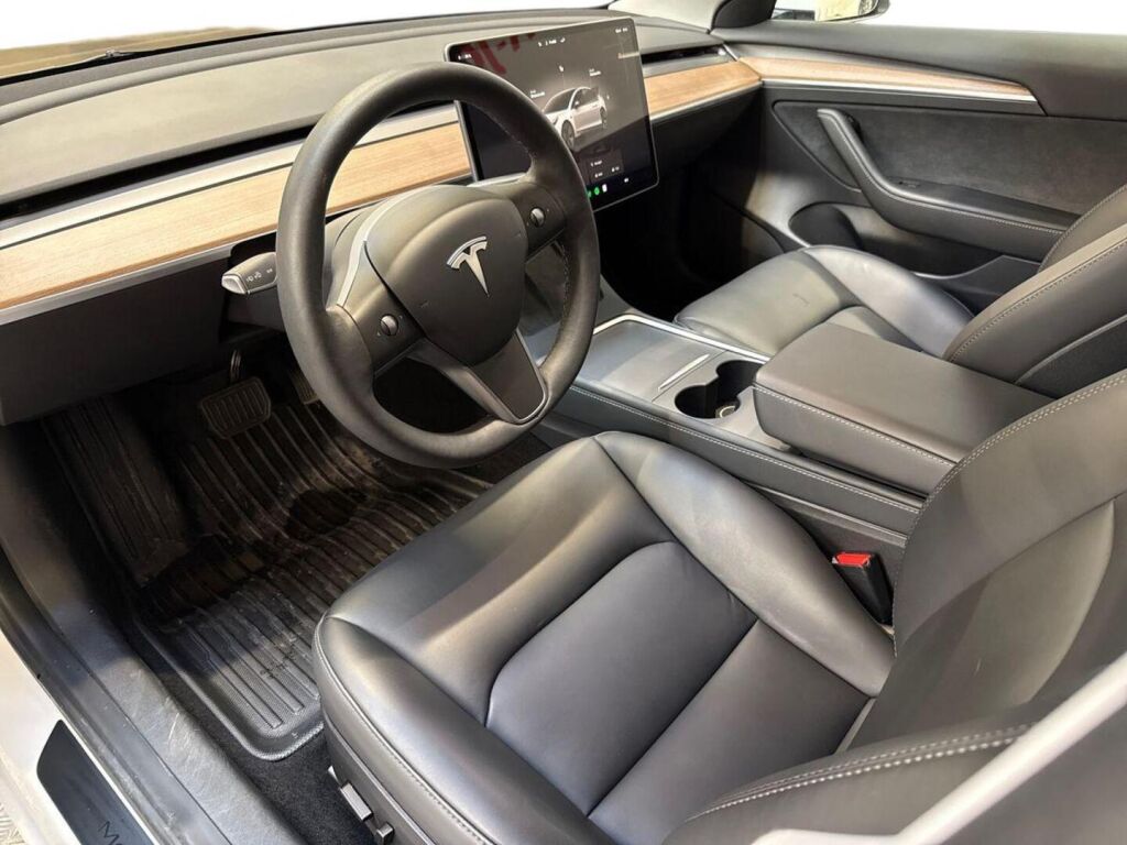 Tesla Model 3 2022 Valkoinen