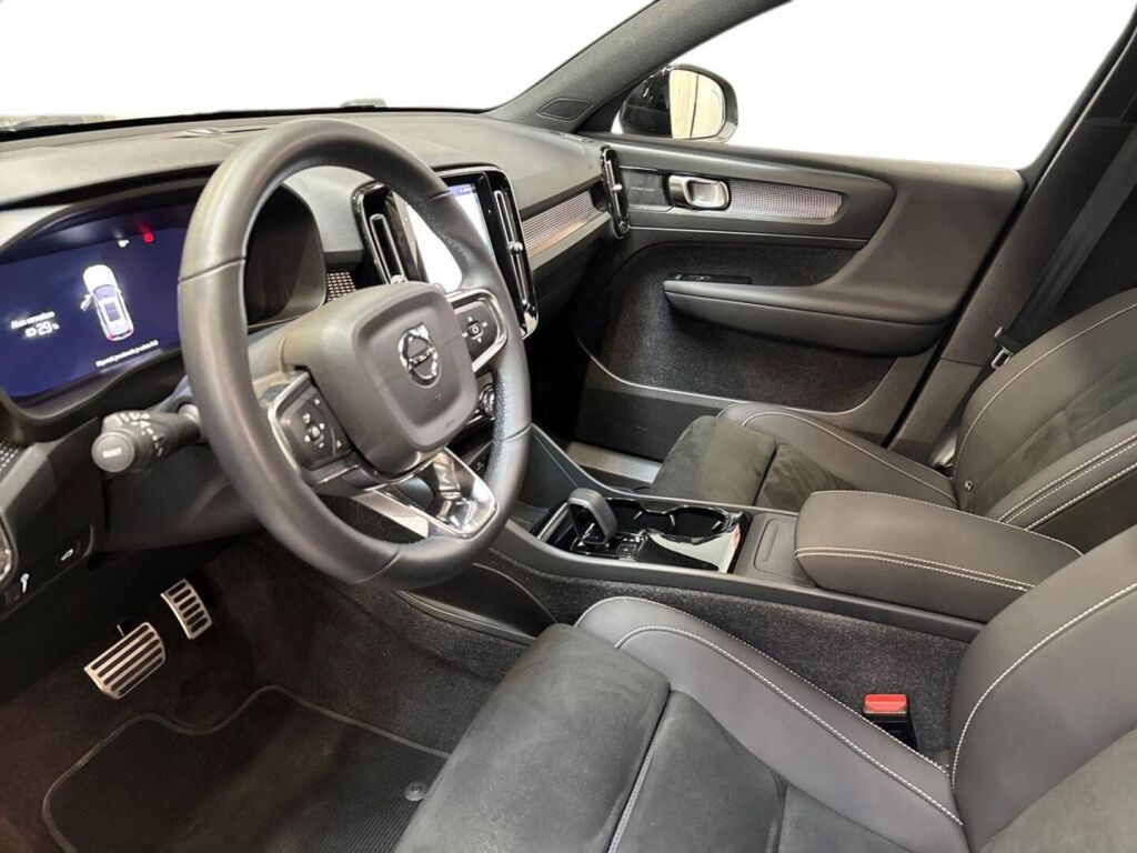 Volvo XC40 2022 Valkoinen