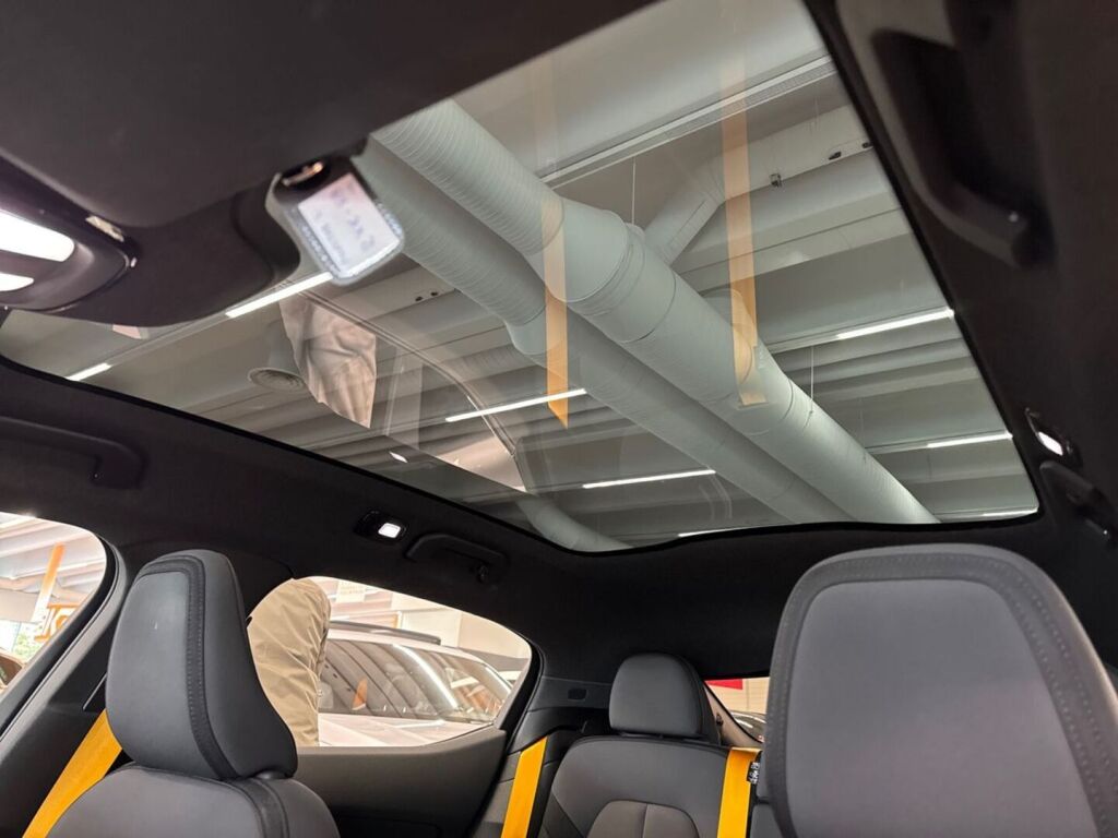 Polestar 2 2021 Musta
