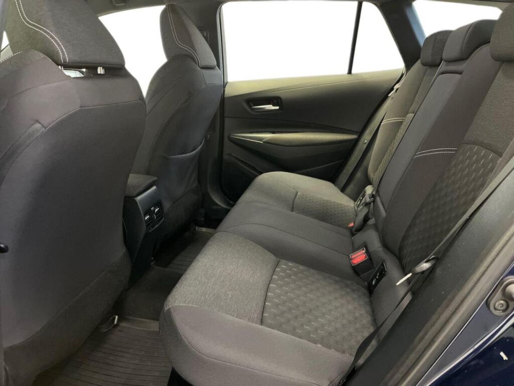 Toyota Corolla 2023 Sininen