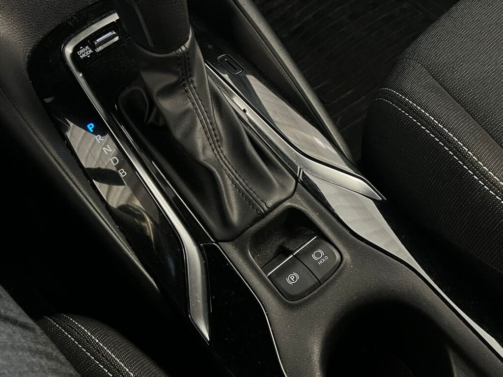 Toyota Corolla 2023 Sininen