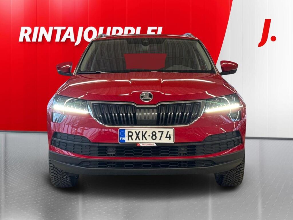 Skoda Karoq 2021 Punainen