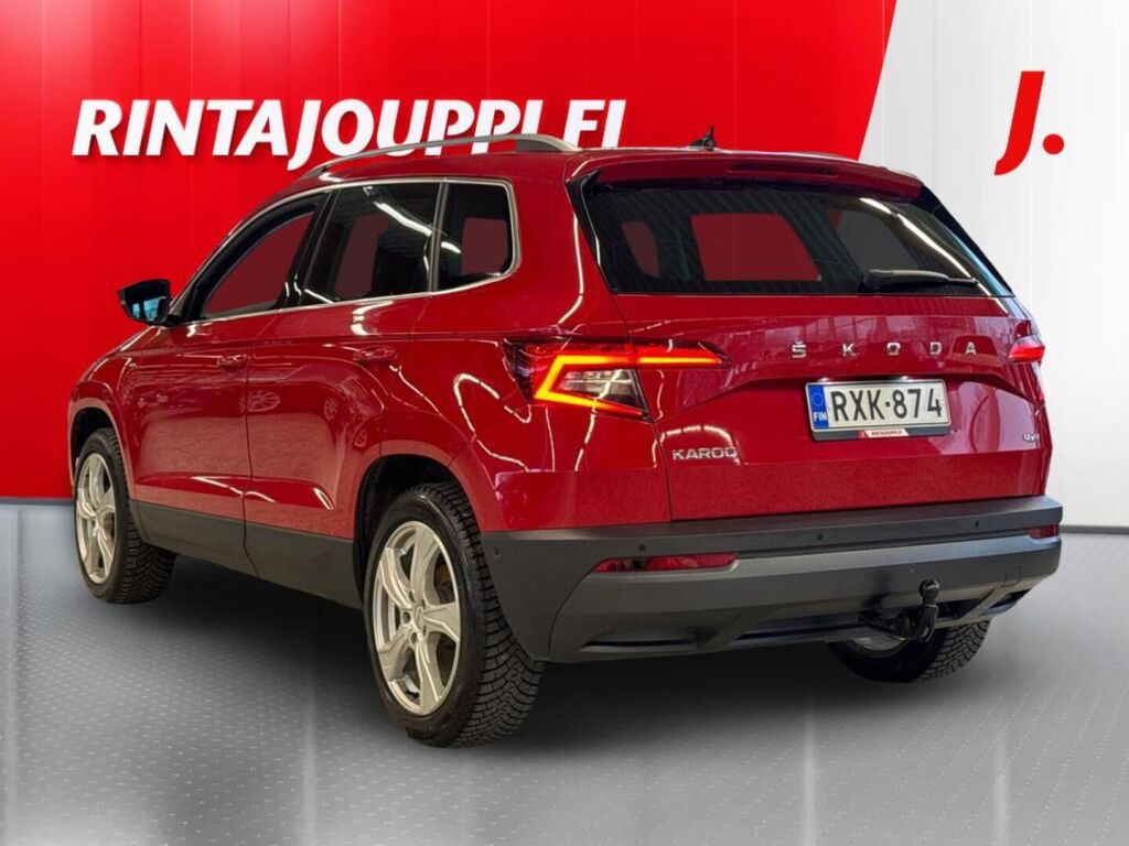 Skoda Karoq 2021 Punainen