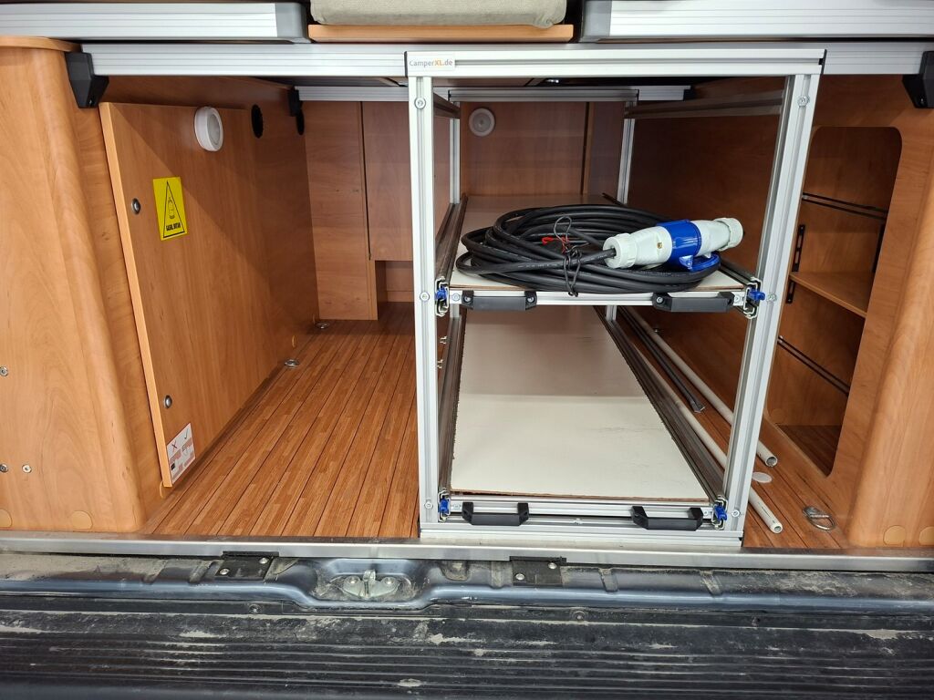 Pössl ROADCRUISER R 640 2020 Harmaa