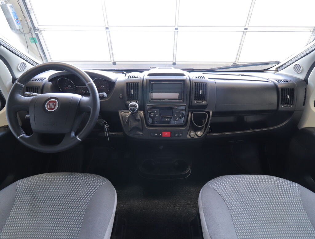 Pössl ROADCRUISER R 640 2020 Harmaa