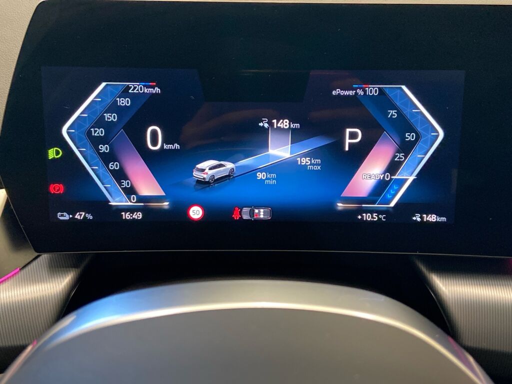 BMW iX1 2024 Valkoinen