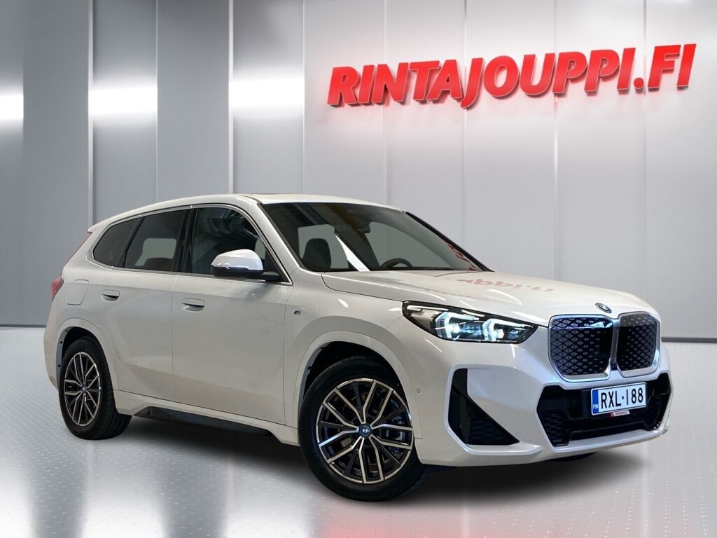 BMW iX1 2024 Valkoinen